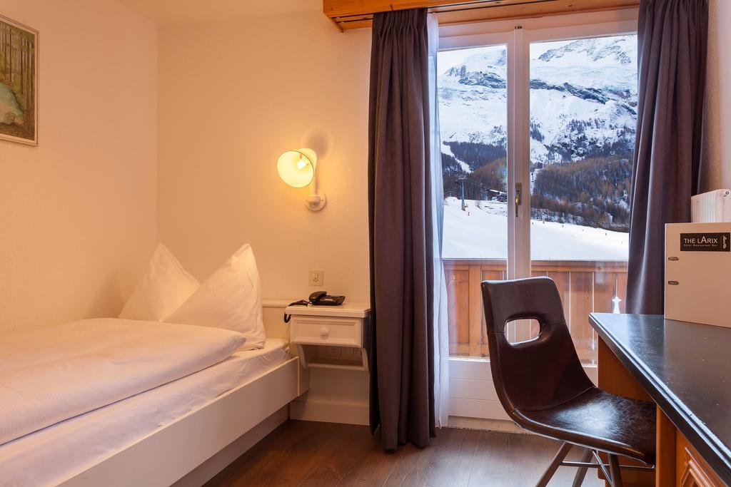 Hotel The Larix Ski-In Ski-Out Зас-Фе Екстер'єр фото